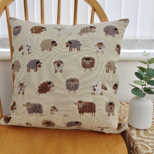 Tapestry Cushion 43cm - Sheep / plain reverse