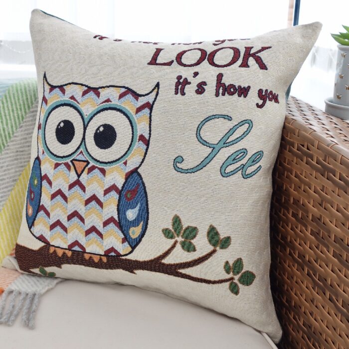 Feature Throw Pillow 46cm - Tapestry Look Owl / plain reverse