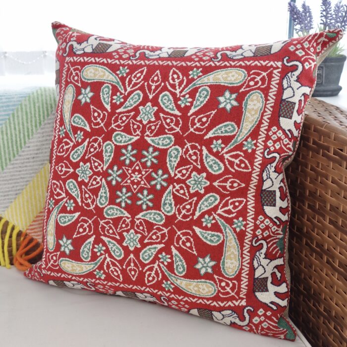 Feature Throw Pillow 46cm - Tapestry Elephants / plain reverse